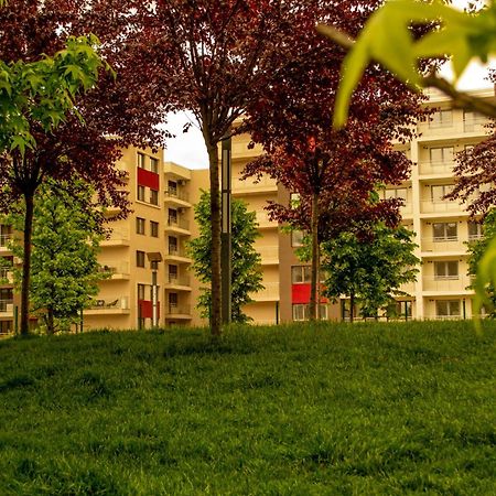 Apartment Solar 50, Private Parking, 2 Bedroom Bucharest Exterior photo